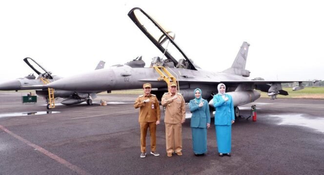 
 Kunjungi Lanud Sjamsuddin Noor, Gubernur Kalsel Apresiasi Latihan Militer TNI AU