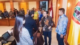 Kedatangan tim AirAsia diterima oleh Wagub Kalsel Hasnuryadi Sulaiman di Kantor Gubernur Kalsel, Banjarmasin, Kamis (19/6/2025). foto-Adpim