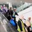 Kedatangan jemaah haji Kalsel kloter 13 terakhir di terminal Bandara Syamsudin Noor di Banjarbaru, Selasa (8/7/2025) malam. foto-Kemenag Kalsel