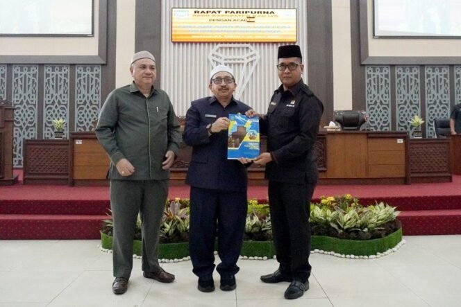 
 Rapat Paripurna DPRD Banjar, Wabup Sampaikan KUA-PPAS 2026: Fondasi APBD yang Akuntabel