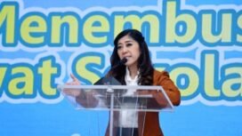 Menteri Komunikasi dan Digital Meutya Hafid dalam acara Media Briefing bertajuk “Menembus Batas Lewat Sekolah Rakyat” yang digelar di Monumen Pers Nasional, Surakarta, Minggu (20/7/2025). Foto: Dok Kemkomdigi