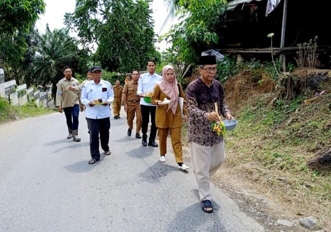 
 Hari Kedua Rekayasa Lalu Lintas Tanjakan Baharu Kotabaru, Camat Gelar Selamatan
