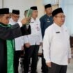 Diturunkan dari Sekda, H Mokhamad Hilman dilantik sebagai Staf Ahli Bupati Bidang Perekonomian, Keuangan dan Pembangunan, Jumat (25/7/2025). Foto: RSB