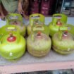 Penjual eceran gas LPG 3Kg di Kotabaru mematok harga hingga Rp60 ribu pertabung. foto-istimewa