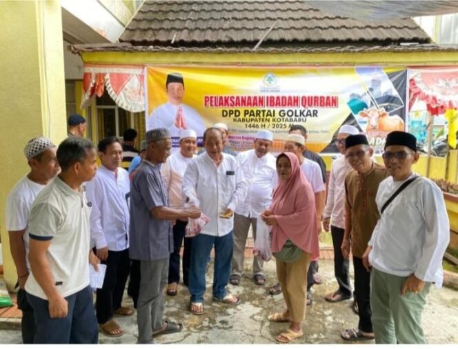 
 DPD Partai Golkar Kotabaru Pemotongan Hewan Kurban Idul Adha 1446 H