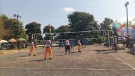 Sebanyak 26 tim putra dan 19 putri jenjang SMP se-Kabupaten Banjar mengikuti turnamen volly, di Lapangan Volly Stadion Demang Lehman, Martapura, Senin (28/7/2025). Foto: Haris
