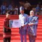 Peduli Pendidikan Agama, Bupati Saidi Terima PGM Award di Harjad 75 Banjar