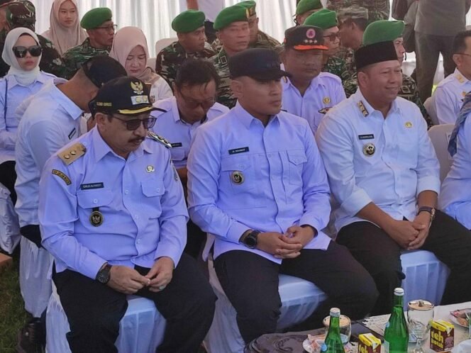 
 Wabup Banjar Hadiri Apel Kesiapsiagaan Karhutla di Banjarbaru