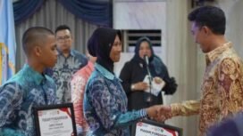 Sebagai penutup dari rangkaian peringatan HUT RI di Kabupaten Banjar, Bupati Saidi Mansyur menggelar malam ramah tamah di Mahligai Sultan Adam Martapura, Minggu (17/8/2025). Foto: RSB