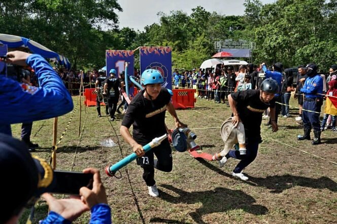 
 67 BPK Rebut Piala Bergilir Lomba Ketangkasan Pemadam Kebakaran