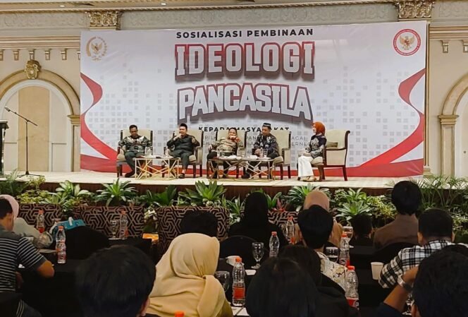 
 Anggota DPR RI HM Rofiqi Ajak Warga Kalsel Perkuat Ideologi Pancasila