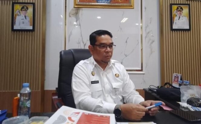 
 Sekda Kotabaru Tekankan Pentingnya Integritas dan Hati Nurani untuk Kepala Dinas