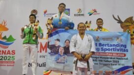 Tim Inorga Federasi Karate Tradisional Indonesia (FKTI) Kalimantan Selatan dari Banjarbaru meraih medali terbanyak menyumbang untuk Kalsel di FORNAS VIII 2025 di Mataram, NTB. foto: istimewa