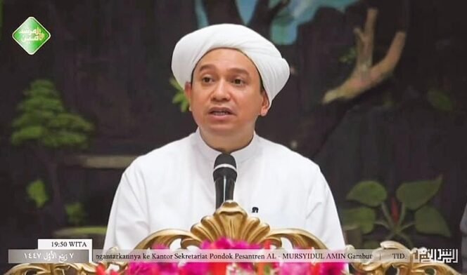 
 Pimpinan Ponpes Al Mursyidul Amin, Tuan Guru H Muhammad Rasyid Ridha. (tangkapan layar/almursyidulamin_real)