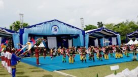 Penampilan kolaborasi seni tari Kuda Gipang dan Sinoman Hadrah di acara Harjad 75 Kabupaten Banjar, di Martapura, Rabu (27/8/2025). Foto: Agus Pahlevi/MC Kominfo