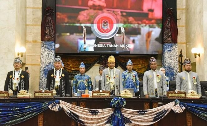 
 DPRD Kalsel gelar Rapat Paripurna memperingati Hari Jadi ke-75 Provinsi Kalsel, Rabu (13/8/2025). Foto: Adpim Kalsel