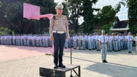 Satlantas Polres Banjarbaru menggelar ‘Police Goes to School’ ke SMKN 2 Banjarbaru, Senin (29/9/2025). Foto: Humas Polres Banjarbaru
