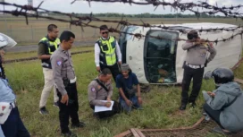Kecelakaan di Jalan A Yani depan Bandara Syamsudin Noor, di Banjarbaru, Sabtu (27/9/2025). Foto: Humas Polres Banjarbaru