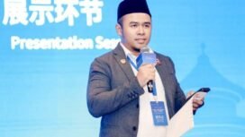 Ketua Forum Insinyur Muda Persatuan Insinyur Indonesia (FIM PII) Kalimantan Selatan (Kalsel), Ir. Nanang Elva Julianoor Putra, tampil di podium utama The 4th China-ASEAN Engineers Capacity Enhancement Training Program (BAST) di Beijing, Tiongkok. Foto: MC Kalsel