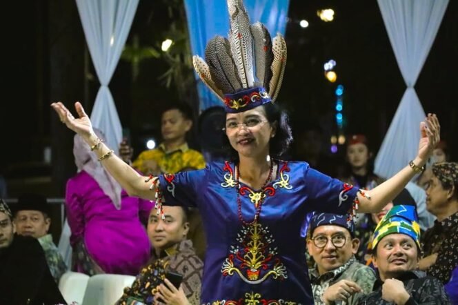 
 Pembukaan Temu Karya Taman Budaya (TKTB) XXIV se-Indonesia di Banjarmasin, Minggu (14/9/2025) malam. Foto: MC Kalsel