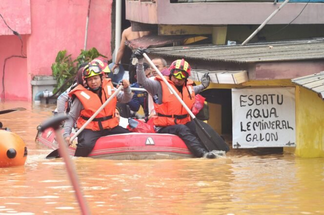 
 Ilustrasi banjir. Foto: Iqro Rinaldi/Unsplash