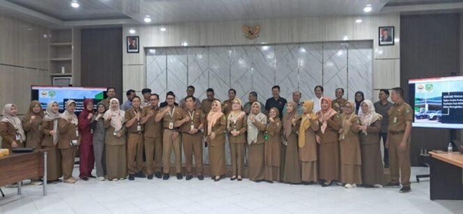 
 Kegiatan ekspose pendahuluan penyempurnaan sistem pelayanan RSUD Datu Kandang Haji. (foto: wartaniaga.com)