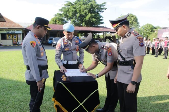 
 Sertijab pejabat Polres Banjar, Rabu (15/10/2025). Foto: Humas Polres Banjar