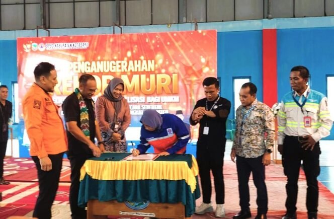 
 Kotabaru Catat Rekor MURI Sekaligus Luncurkan Strategi HEBAT dan Latih Talenta Digital UMKM