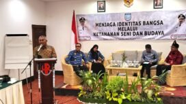 Ketua Dewan Penasehat Forum Pembauran Kebangsaan (FPK) Kabupaten Banjar, H. Mansyur saat menghadiri FGD Ketahanan Seni Budaya, yang digelar Badan Kesbangpol Banjar, di Hotel Rodhita Banjarbaru, Selasa (28/10/2025). Foto: Haris