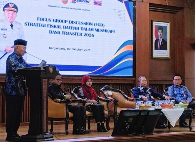 
 Focus Group Discussion penyusunan strategi dan kebijakan fiskal daerah, Kamis (2/10/2025). Foto: MC Kalsel