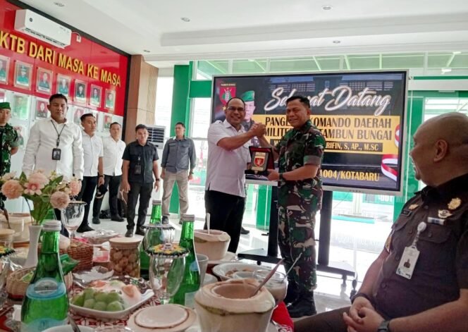 
 Pangdam XXII/Tambun Bungai ke Kotabaru, Dorong Sinergi Pembangunan dan Disiplin Prajurit