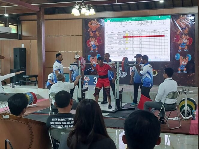 
 Angkat Berat Banjar Berambisi Bawa 2 Emas dari Porprov Kalsel XII