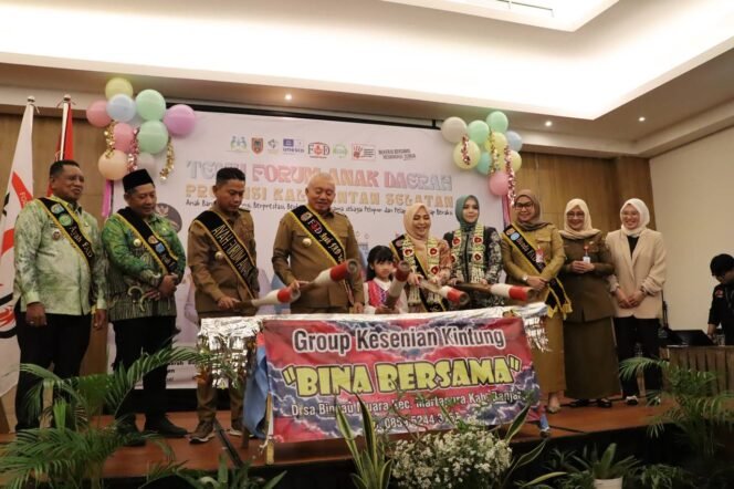 
 Temu Forum Anak Daerah 2025 di Banjarmasin, Senin (24/11/2025). Foto: MC Kalsel