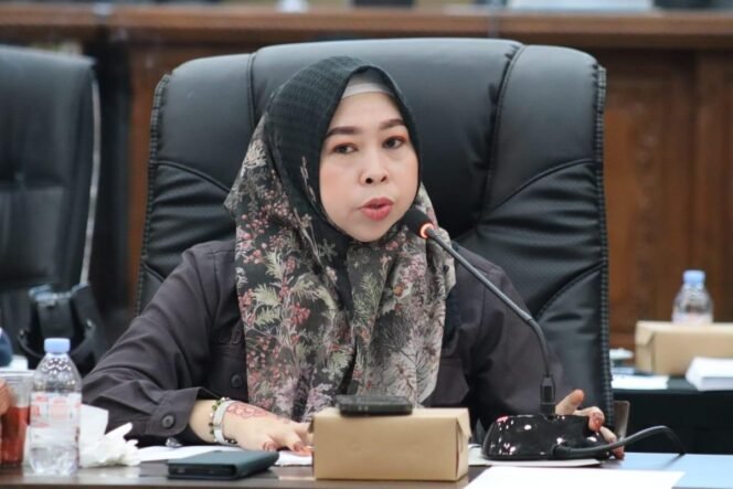 
 Ketua DPRD Kabupaten Balangan, Hj. Lindawati.
