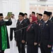 Pelantikan tiga pejabat tinggi pratama lingkup Pemkab Banjar, Senin (5/1/2026). foto: RSB