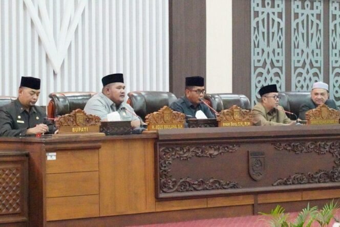 
 Tuntaskan 13 Perda Sepanjang 2025, DPRD Banjar Sampaikan Laporan Kinerja