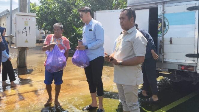 
 DPRD Banjar Kawal Penyaluran 600 Paket MBG untuk Korban Banjir