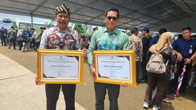
 Desa Awang Bangkal Barat Raih Penghargaan Nasional, BUMDes Putra Bulu Jadi Motor Ekonomi Desa