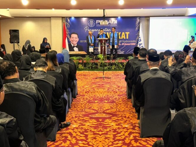 
 71 Advokat Baru Peradi Kalsel Dilantik