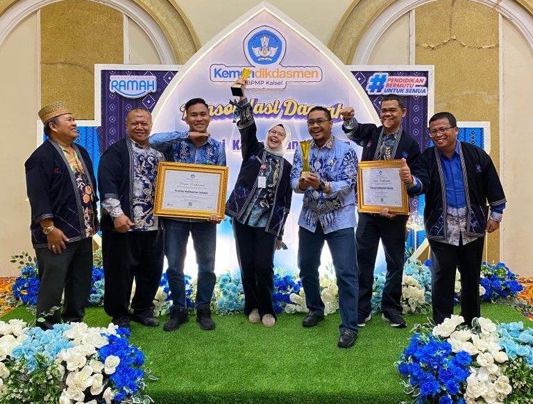 Disdikbud Kalsel Raih Penghargaan Kepemimpinan Pendidikan dari Kemendikdasmen