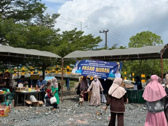 
 Pasar Murah Kendalikan Harga Barang Saat Ramadhan di Gambut.