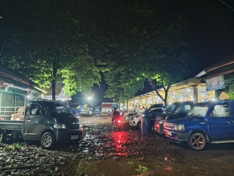 Pedagang: Akses Pasar Subuh Martapura Harus Diperbaiki 