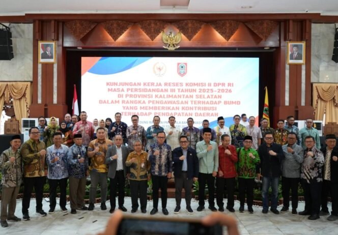 
 Komisi II DPR RI Evaluasi Peran BUMD, Bupati Kotabaru Tegaskan Komitmen Perkuat PAD