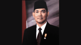 Sumber: Wikipedia, Berkas:Try Sutrisno Official Portrait