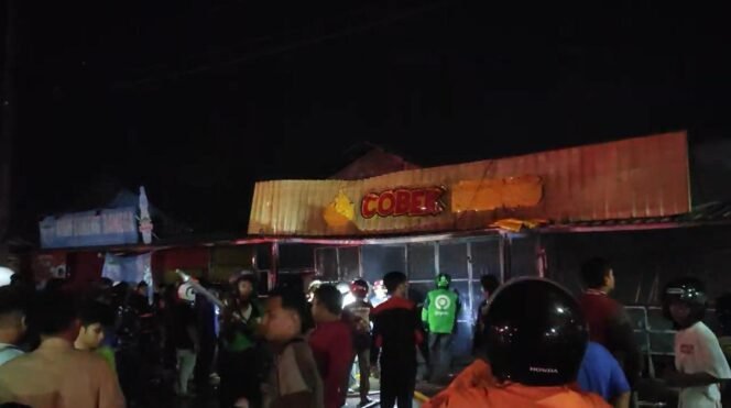
 Warung Makan Cobek Ireng di Banjarbaru Terbakar