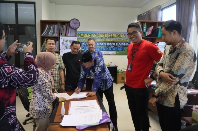 
 Pembayaran Ganti Rugi Lahan Perluasan Bandara Gusti Sjamsir Alam Kotabaru