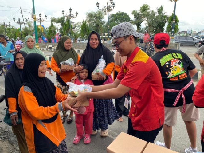 
 Program Warteg Gratis Ramadan Bagikan 60 Ribu Paket Berbuka di 34 Kota