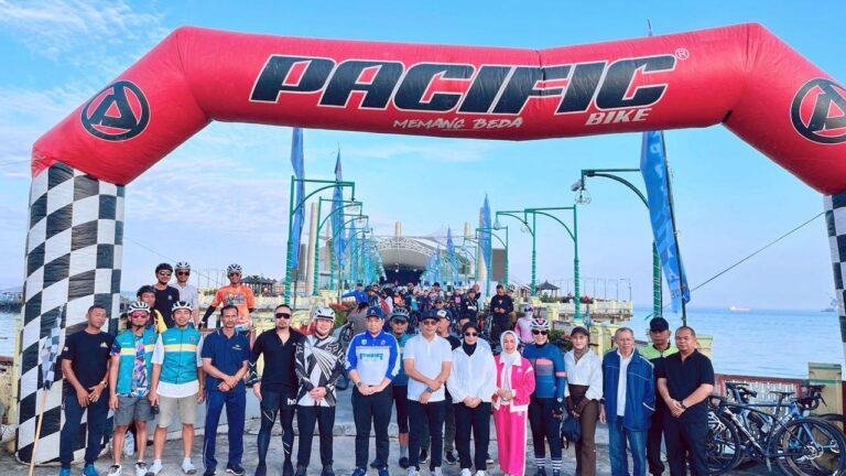 Ketua DPRD Kotabaru Ikuti Fun Bike 2026, Kembalikan Doorprize untuk Peserta