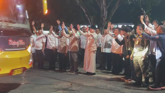 
 Kloter Pertama Haji Embarkasi Banjarmasin Diberangkatkan