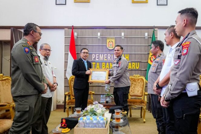 
 Inovasi Aplikasi “CANGKAL” Polres Banjarbaru Dapatkan Apresiasi Pemko